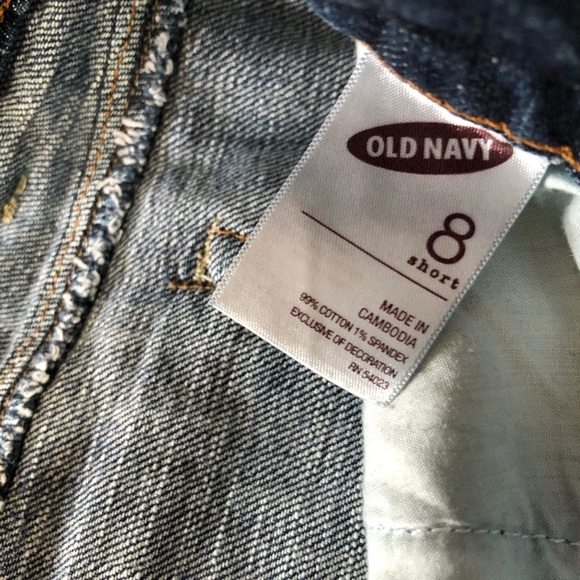 Old Navy Maternity Under Belly Cropped Jeans SZ 8 - Picture 6 of 10